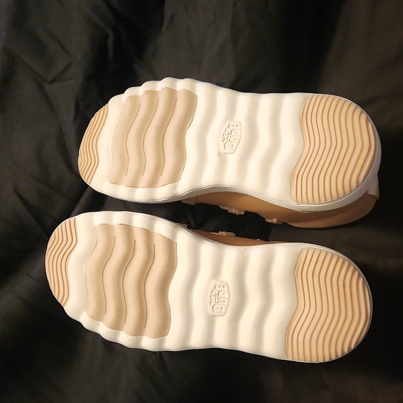 Womens Hey Dudes - Picture 4 of 5